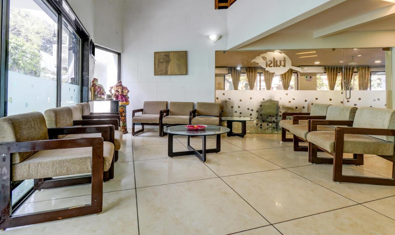 Hotel Tulsi Vadodara Eksteriør billede